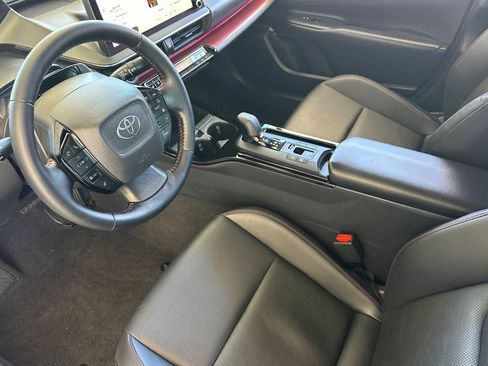 Used 2024 Toyota Prius Prime Premium w/ Advanced Technology Package FWD image 10