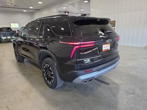 Used 2025 Chevrolet Traverse Z71 w/ Enhanced Driving Package AWD/4WD image 6
