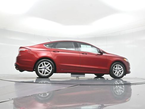 Used 2016 Ford Fusion SE FWD image 46