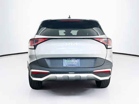 Used 2025 Kia Sportage LX image 7