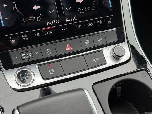 Used 2021 Audi Q7 3.0T Premium Plus w/ Executive Package image 25