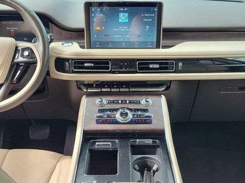 Certified 2020 Lincoln Aviator Reserve w/ Elements Package Plus AWD/4WD image 21
