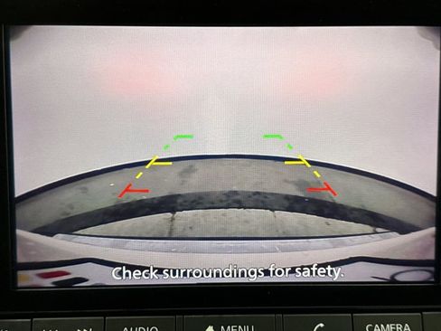 Used 2023 Nissan Rogue SV image 15