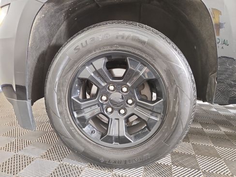 Used 2020 Chevrolet Tahoe LS w/ Enhanced Driver Alert Package AWD/4WD image 32