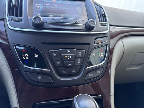 Used 2014 Buick Regal Premium image 19