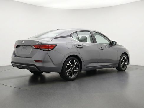 Used 2024 Nissan Sentra SV image 9