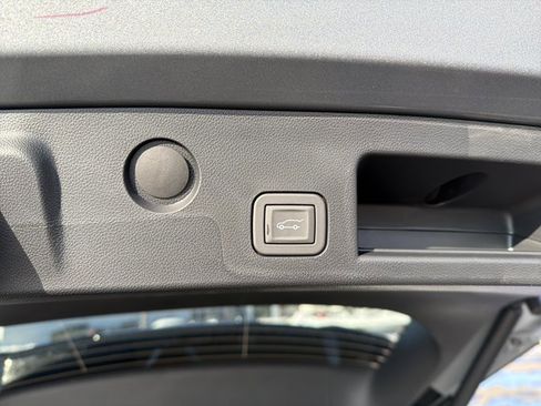 New 2026 Chevrolet Equinox RS w/ Convenience Package III image 36