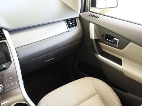 Used 2014 Ford Edge SEL w/ Equipment Group 205A FWD image 25