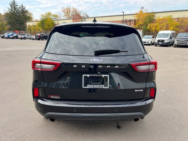 Used 2024 Ford Escape ST-Line w/ Tech Pack #1 AWD/4WD image 6