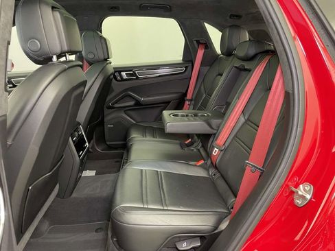 Certified 2023 Porsche Cayenne GTS AWD/4WD image 19
