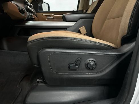 Used 2019 RAM 1500 Big Horn RWD image 33