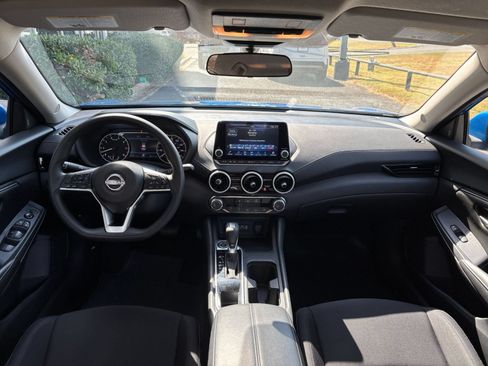 Used 2025 Nissan Sentra SV FWD image 26