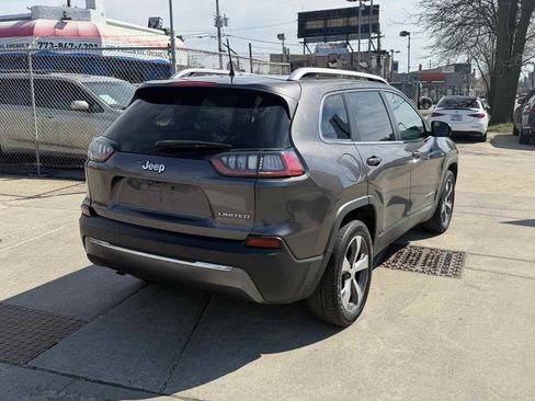 Used 2019 Jeep Cherokee Limited image 5