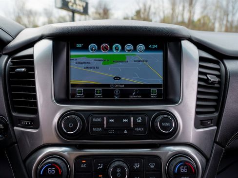 Used 2017 Chevrolet Suburban LT AWD/4WD image 37