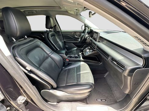 Used 2021 Lincoln Corsair AWD w/ Premium Package image 29