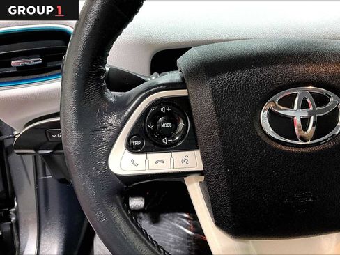 Certified 2016 Toyota Prius Three image 23