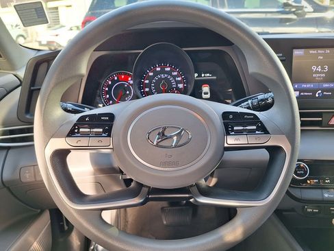 Certified 2023 Hyundai Elantra SEL image 14