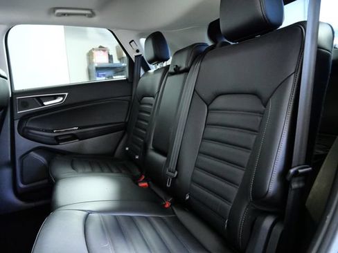 Used 2016 Ford Edge SEL w/ Equipment Group 201A AWD/4WD image 15