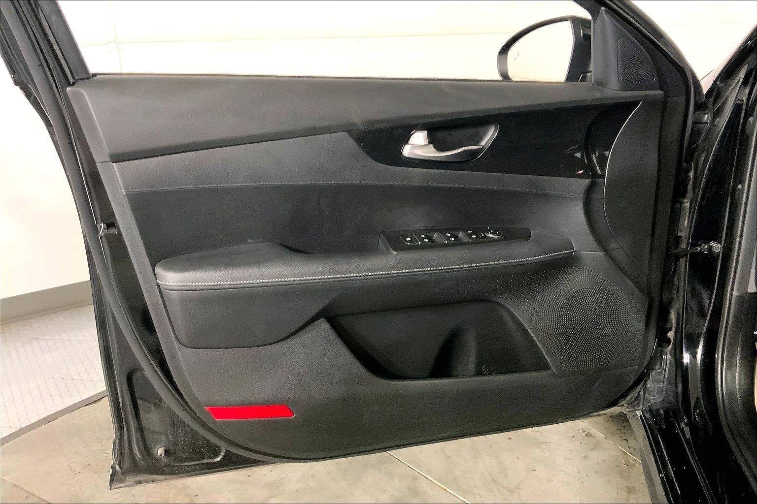 Used 2023 Kia Forte GT-Line FWD image 24