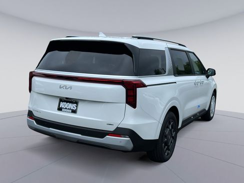 New 2026 Kia Carnival EX FWD image 16
