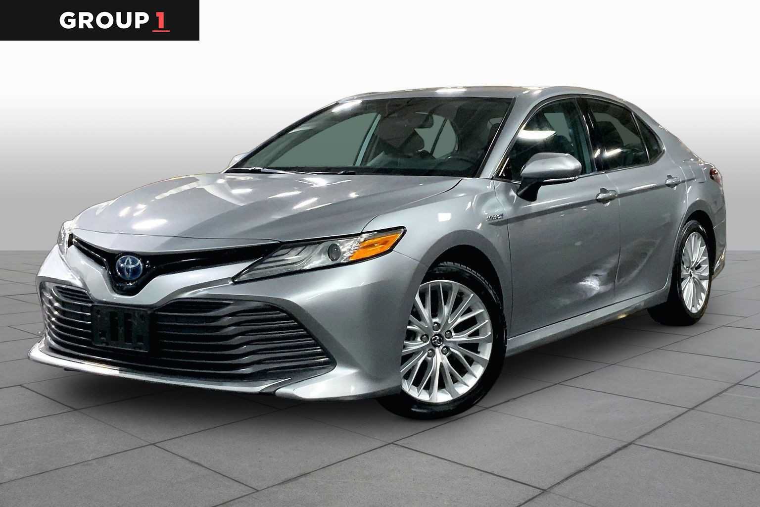 Certified 2020 Toyota Camry XLE FWD image 1