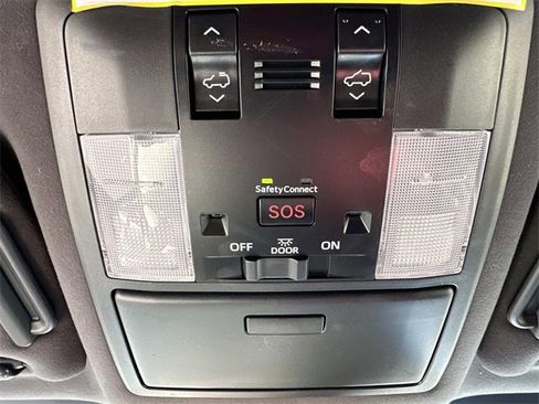 Used 2020 Lexus GX 460 Premium image 25