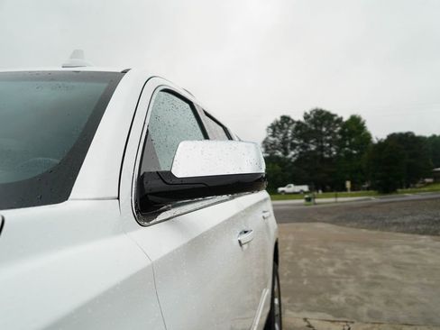 Used 2019 Chevrolet Tahoe Premier w/ Premier Plus Edition AWD/4WD image 24