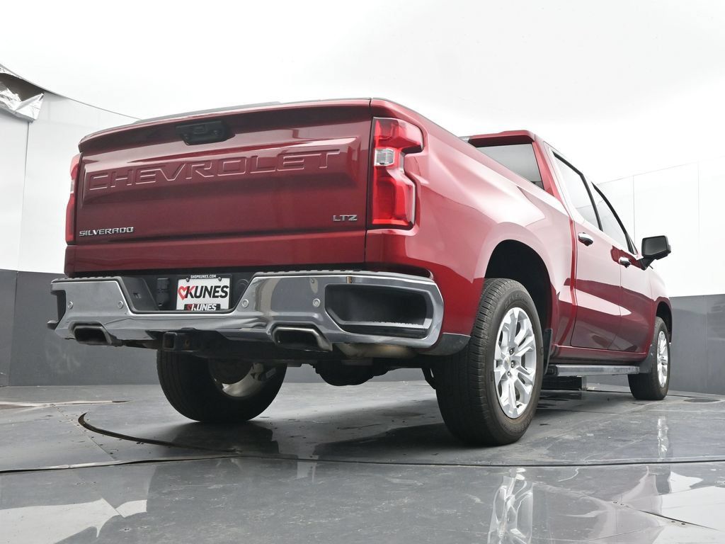 Used 2023 Chevrolet Silverado 1500 LTZ w/ Technology Package AWD/4WD image 37