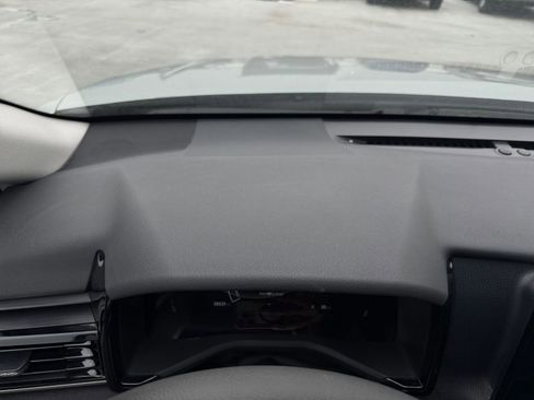 Used 2025 Toyota Camry LE image 34