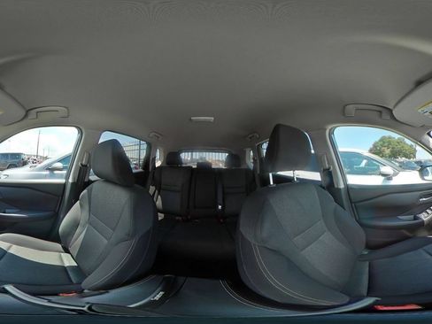 Used 2026 Nissan Rogue SV AWD/4WD image 39