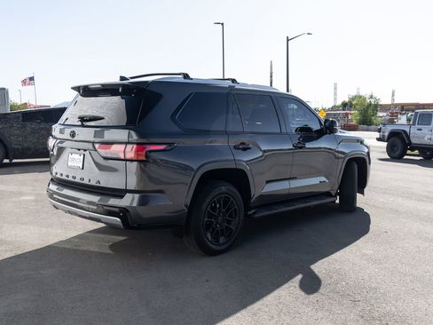 Used 2024 Toyota Sequoia Limited AWD/4WD image 5