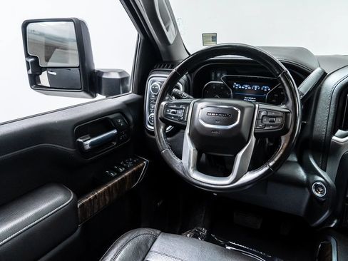 Used 2020 GMC Sierra 2500 Denali w/ Denali Ultimate Package AWD/4WD image 21