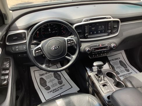 Used 2019 Kia Sorento EX AWD/4WD image 11
