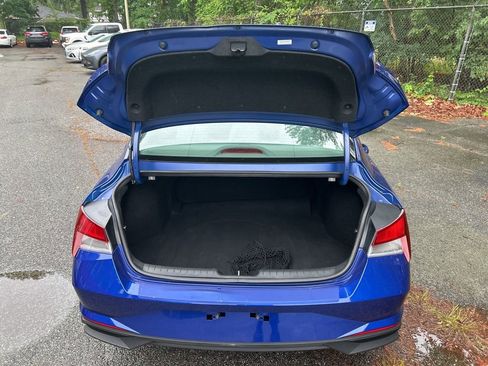 Used 2023 Hyundai Elantra SEL w/ Convenience Package FWD image 28