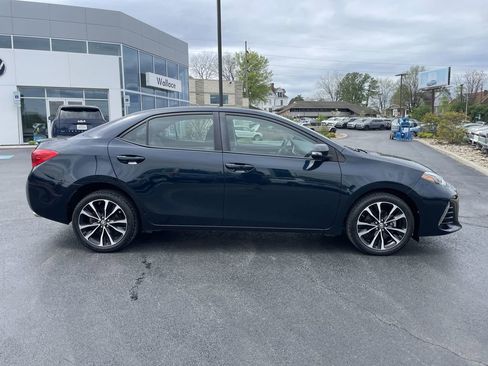 Used 2018 Toyota Corolla SE w/ Carpet Mat Package (TMS) FWD image 4