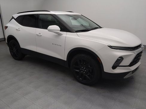 Used 2024 Chevrolet Blazer LT w/ Convenience Package image 11