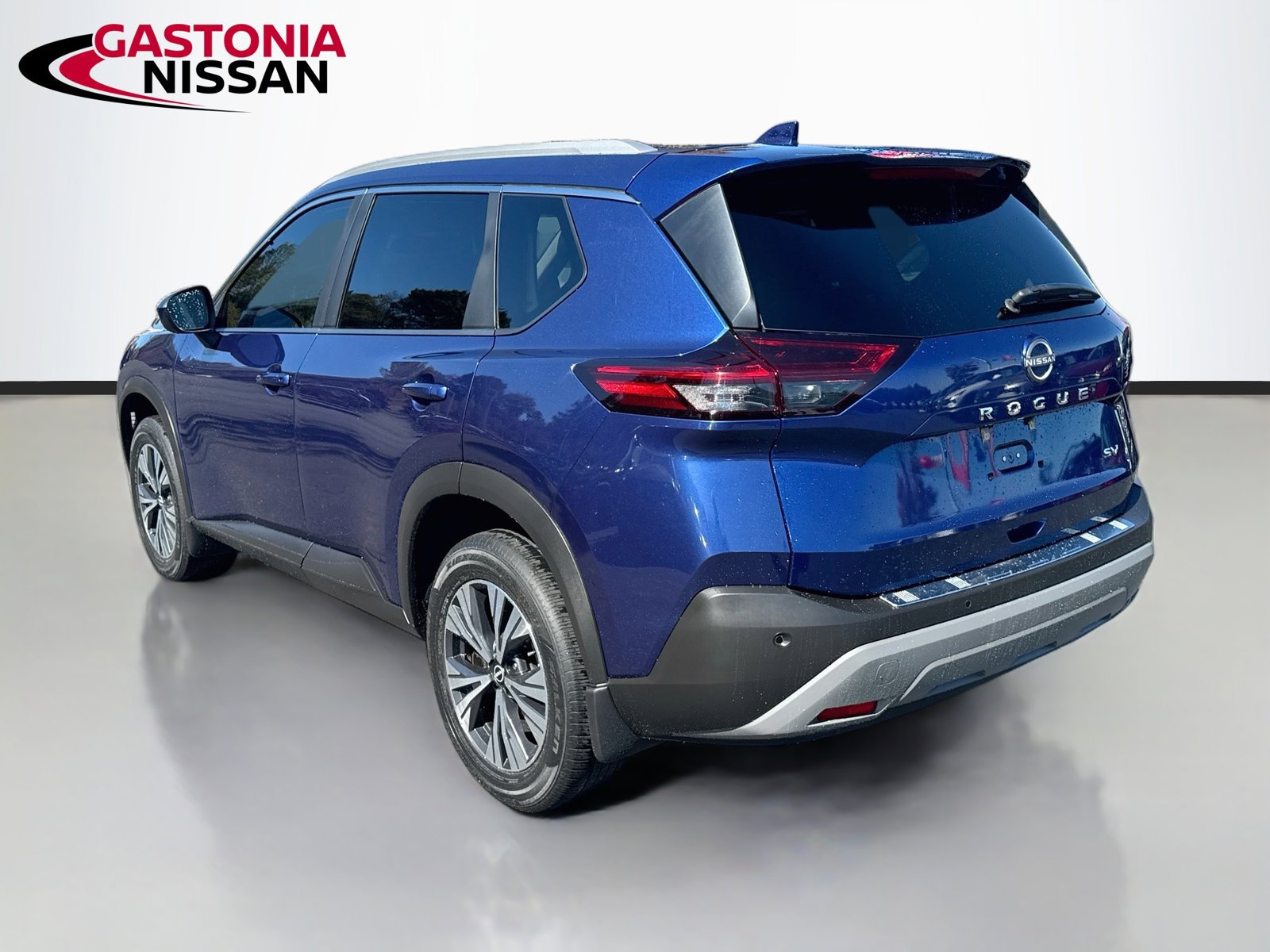 Used 2023 Nissan Rogue SV w/ SV Premium B Package FWD image 6