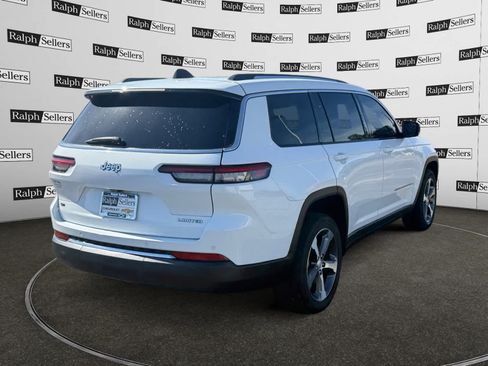 Used 2023 Jeep Grand Cherokee L Limited RWD image 6