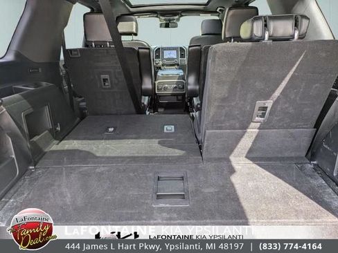 Used 2021 Ford Expedition XLT AWD/4WD image 30