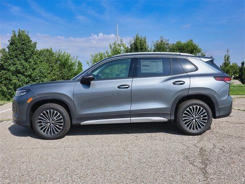 New 2025 Volkswagen Tiguan S image 2