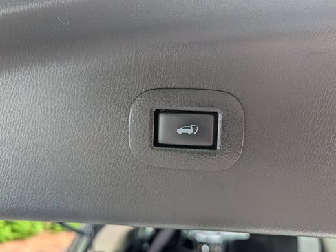 Used 2017 INFINITI QX80 4WD w/ Deluxe Technology Package image 33