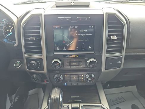 Used 2018 Ford F150 Lariat w/ Equipment Group 502A Luxury AWD/4WD image 24