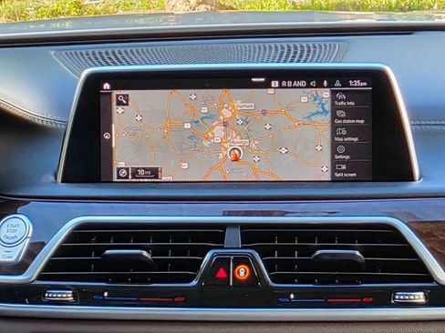 Used 2020 BMW 750i xDrive w/ Executive Package image 24