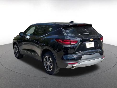 Used 2025 Chevrolet Blazer LT image 11