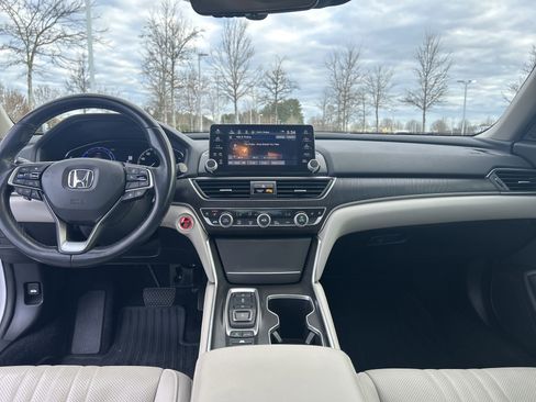 Used 2022 Honda Accord Touring image 29
