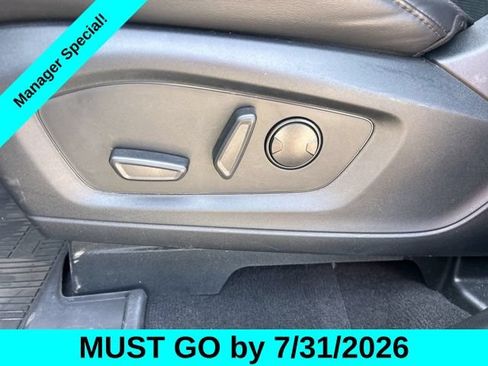 Used 2023 Ford Explorer Platinum w/ Technology Package AWD/4WD image 16