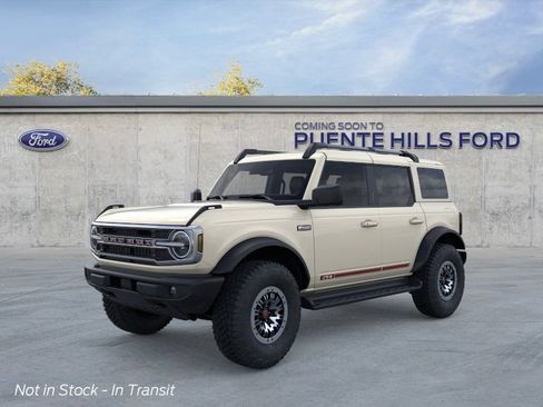 New 2026 Ford Bronco Outer Banks w/ Sasquatch Package AWD/4WD image 1