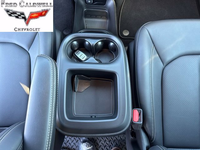 Used 2025 Chrysler Voyager LX FWD image 11