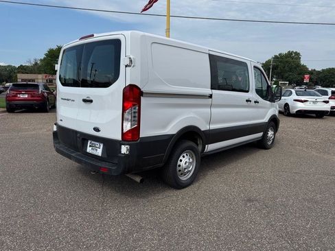 Used 2022 Ford Transit 250 Low Roof AWD image 4