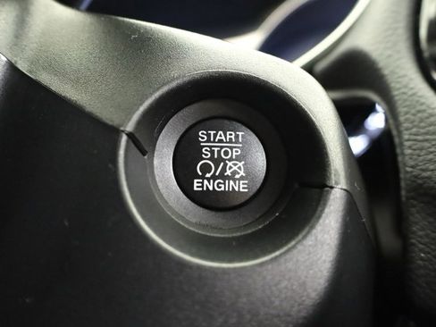 Used 2021 Jeep Compass Latitude image 27